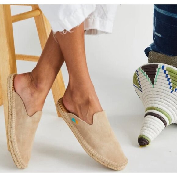 Ubuntu Shoes - Ubuntu SIZE 9 Womens Lamu Mules Slides Tan Suede Leather Espadrille Kenya